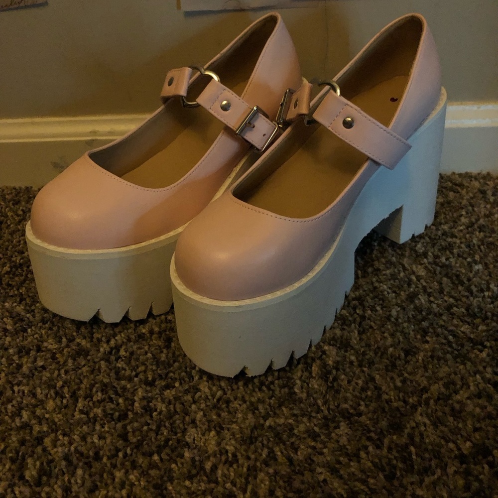 Pink Heart Buckle Platform Mary Janes​